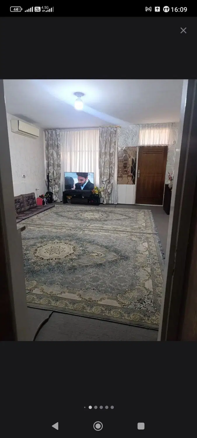 خانه ویلایی ۱۲۰متری کوچه سه متری است