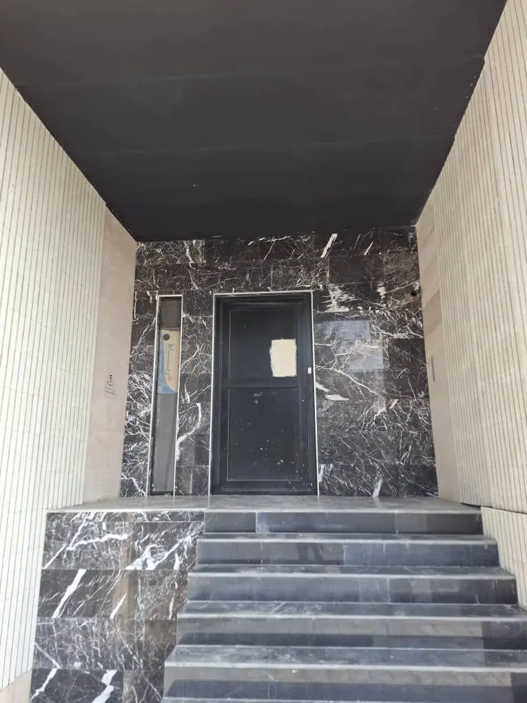 ۱۱۰ متر اتابک