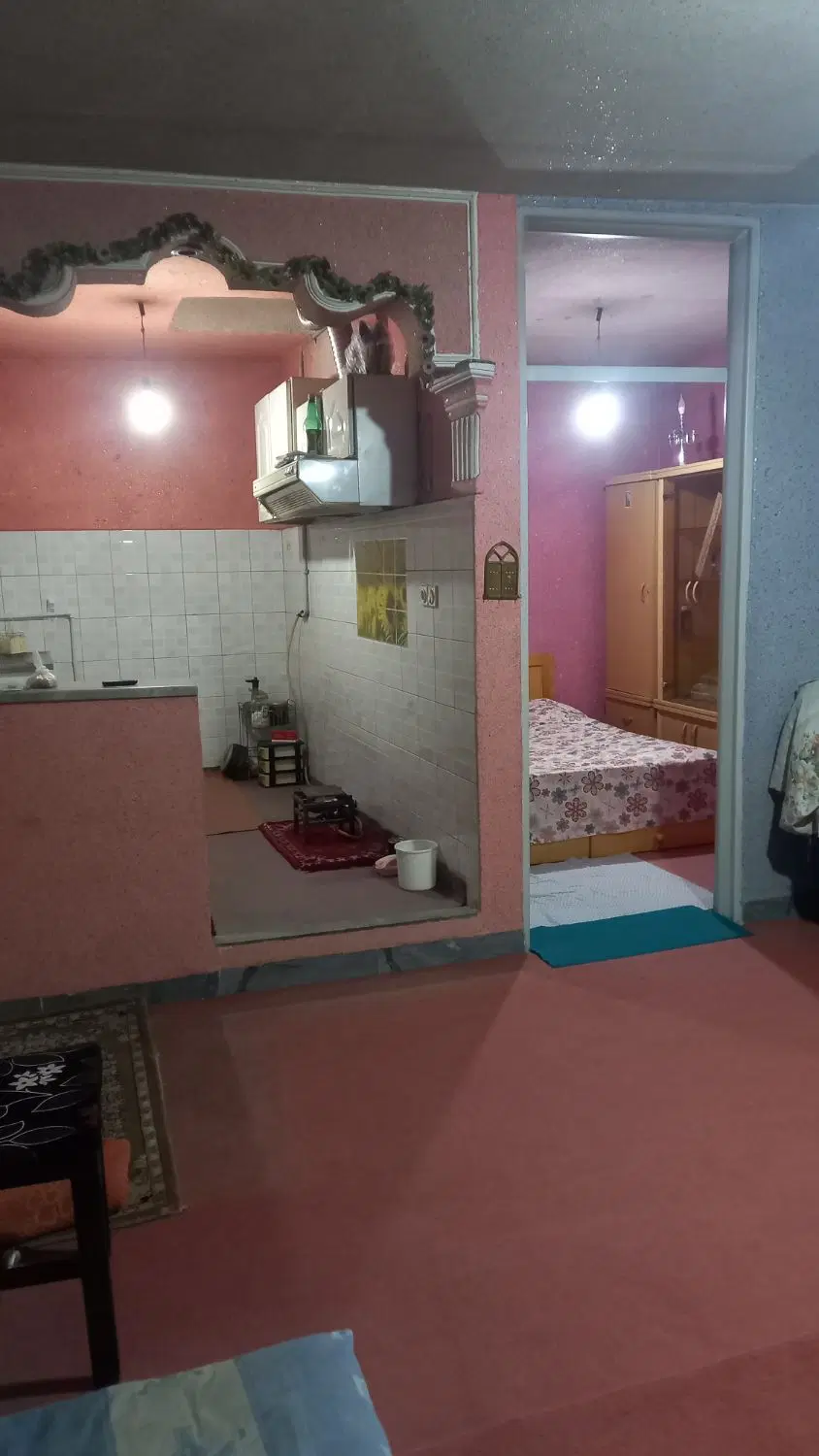 آپارتمان طبقه ششم حصارک بالا