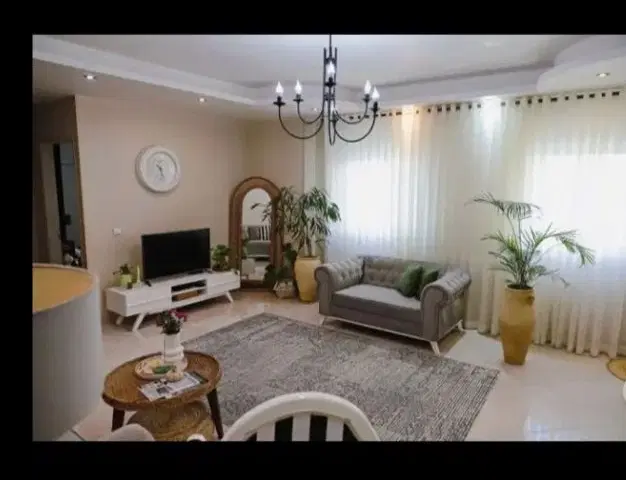 همخانه میشم