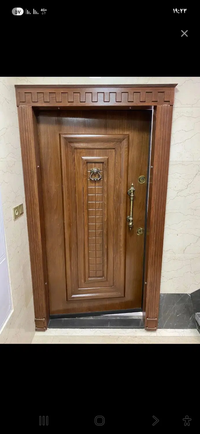 منزل سه طبقه مسکونی تجاری