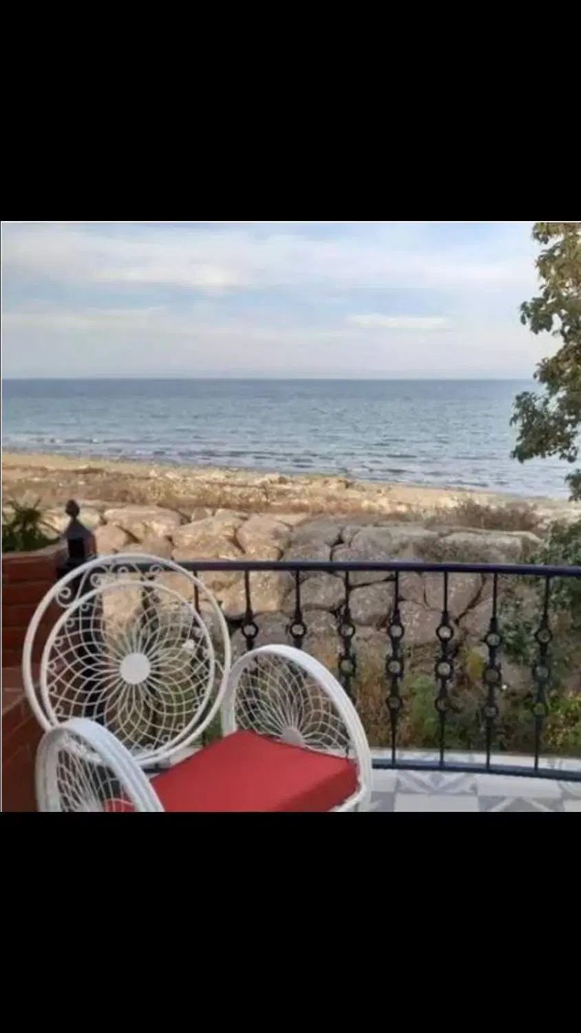 اجاره ویلا ساحلی یک قدمی دریا مبله