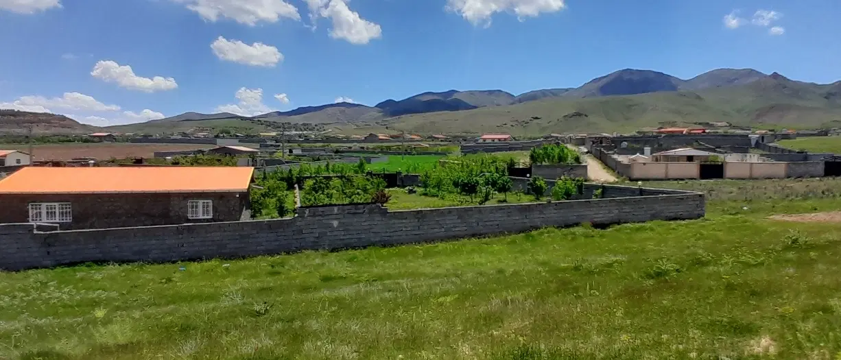 باغ ویلا ۵۳۰ متری روستای زین آباد امند ایوند