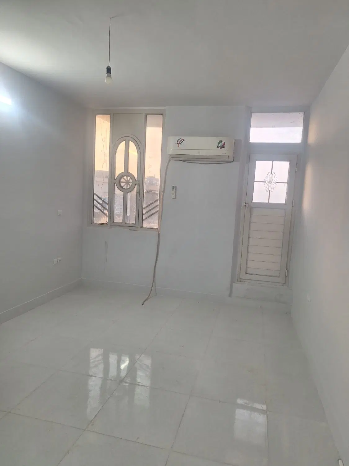 سوئیت آپارتمان ۶۰ متری.مرکز شهر.خیابان هلالی