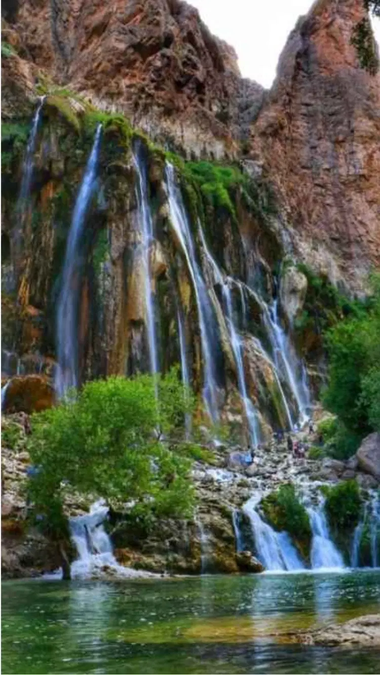 زمین آبشارمارگون