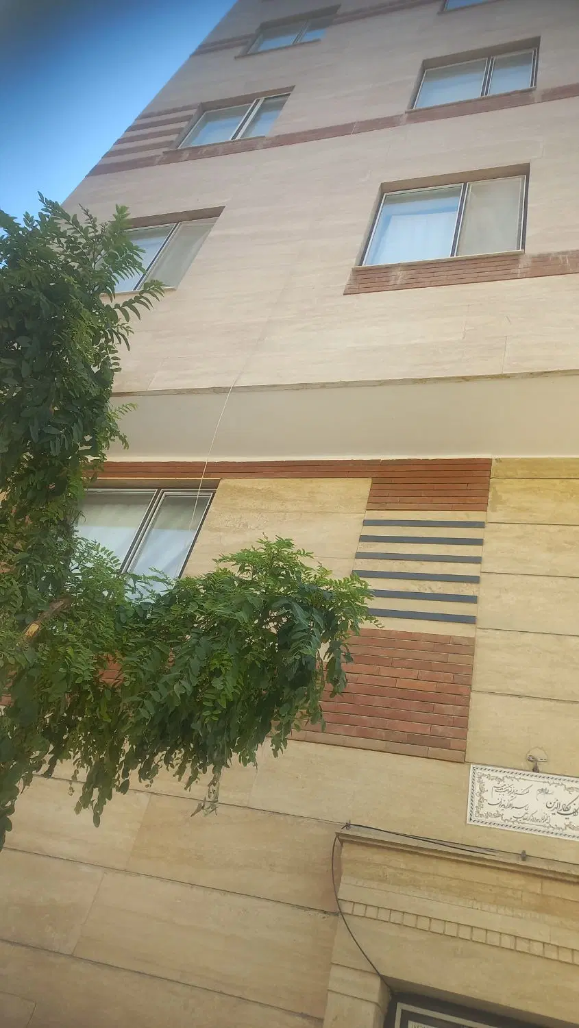 واحد ۱۱۷ متری اکازیون بسیار خوش نقشه دسترسی کامل
