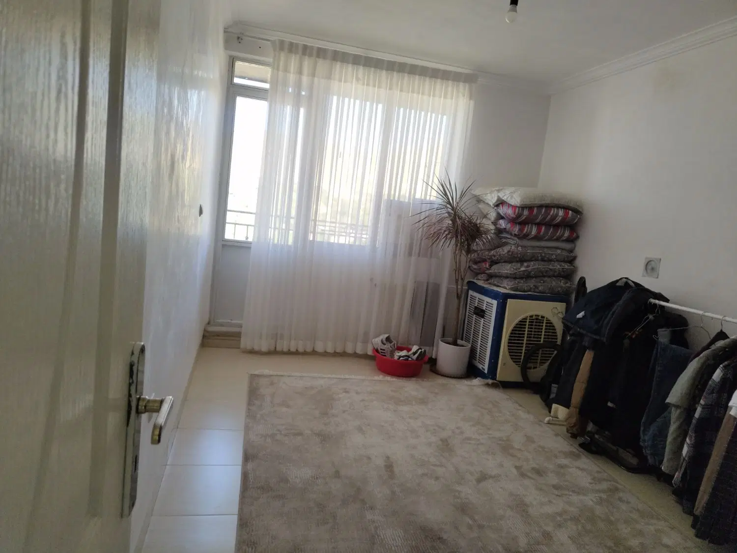 خانه طبقه 140متری امتیاز اب برق گاز