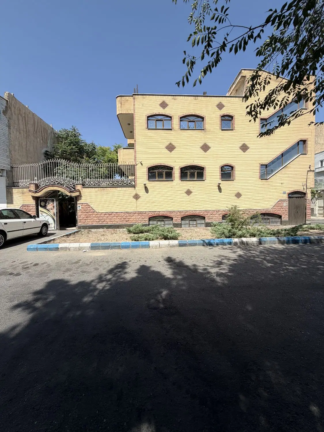 3طبقه دربست کیلینک سالن زیبایی وغیره