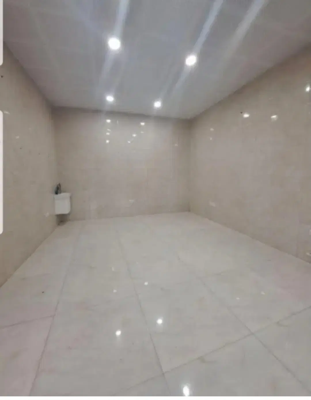 مغازه ۷۵ متری (توافقی)