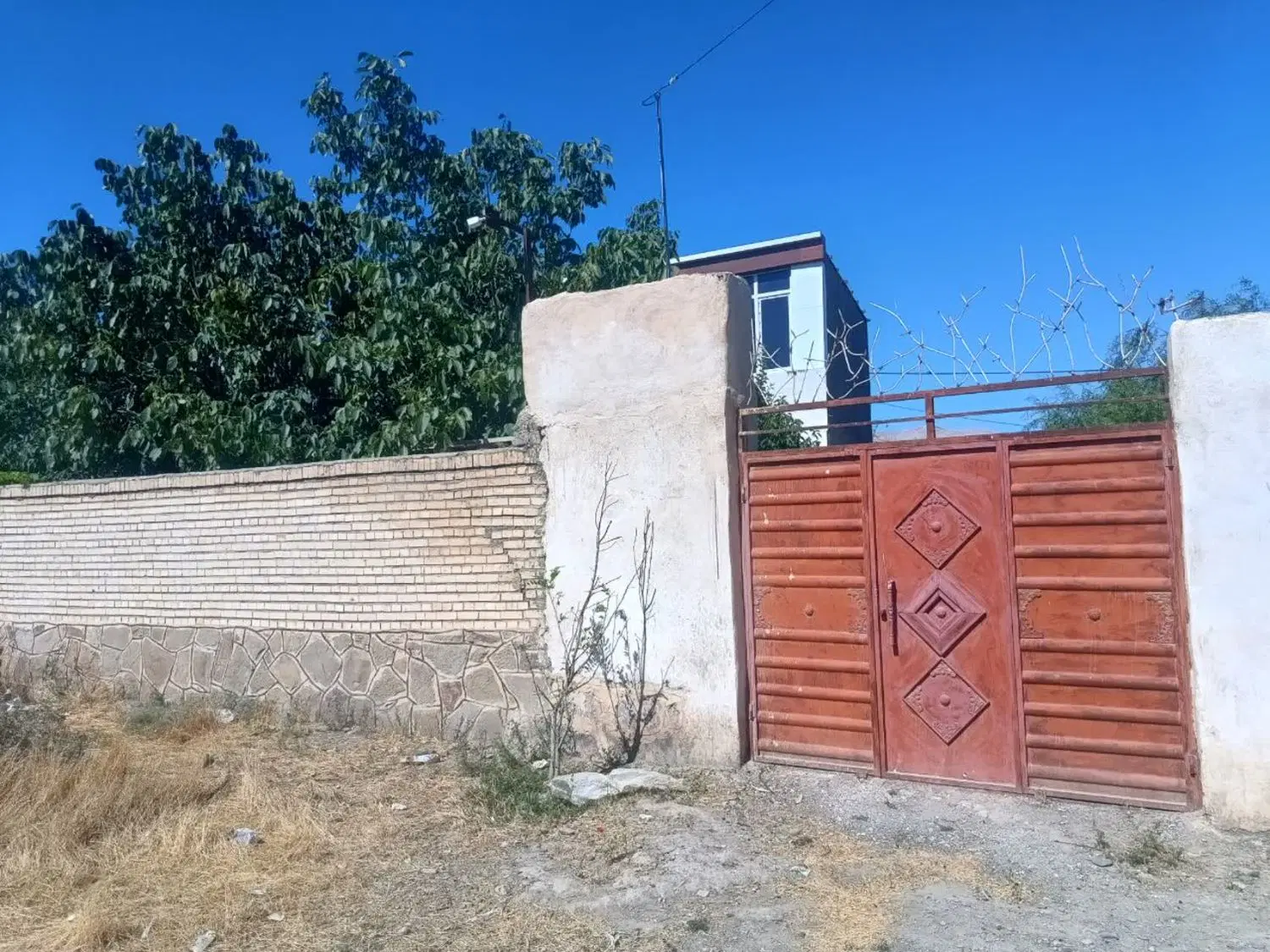 فروش فوری باغ ویلا ۴۰۰متری در روستای جمعاب