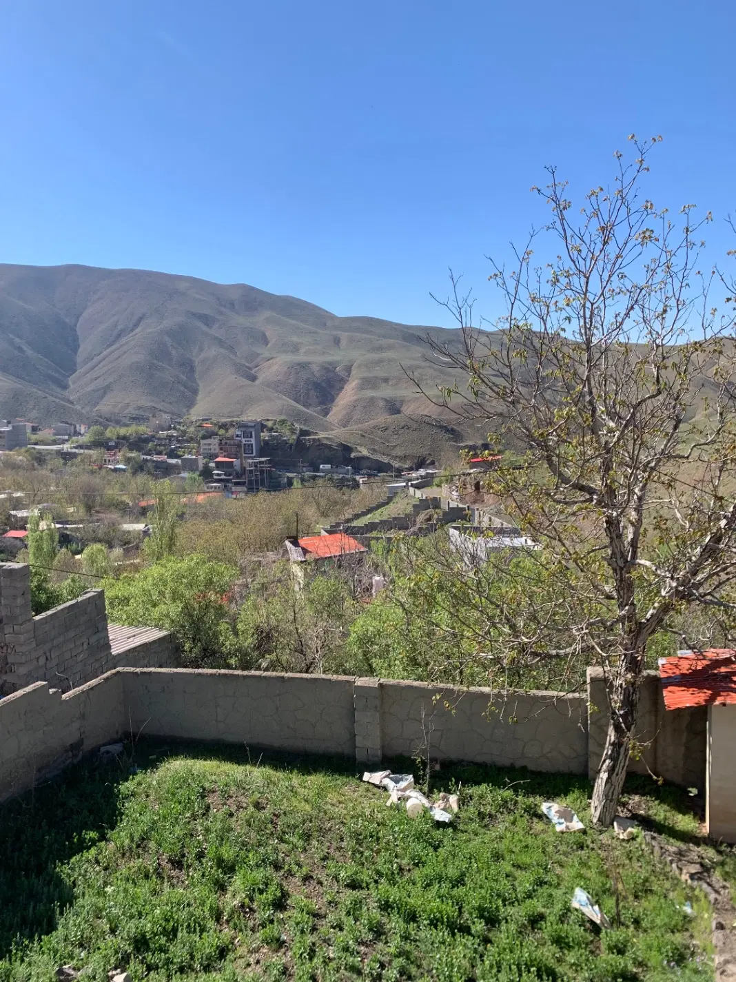 زمین ۲۵۰ متری اتشگاه