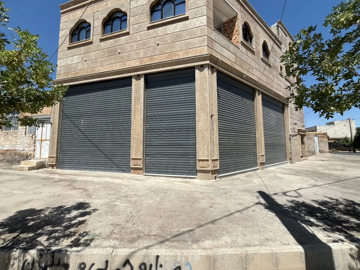 اجاره مغازه تجاری دو نبش