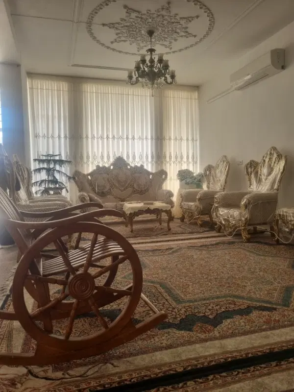 فروش منزل طبقه بالا ۳ خواب
