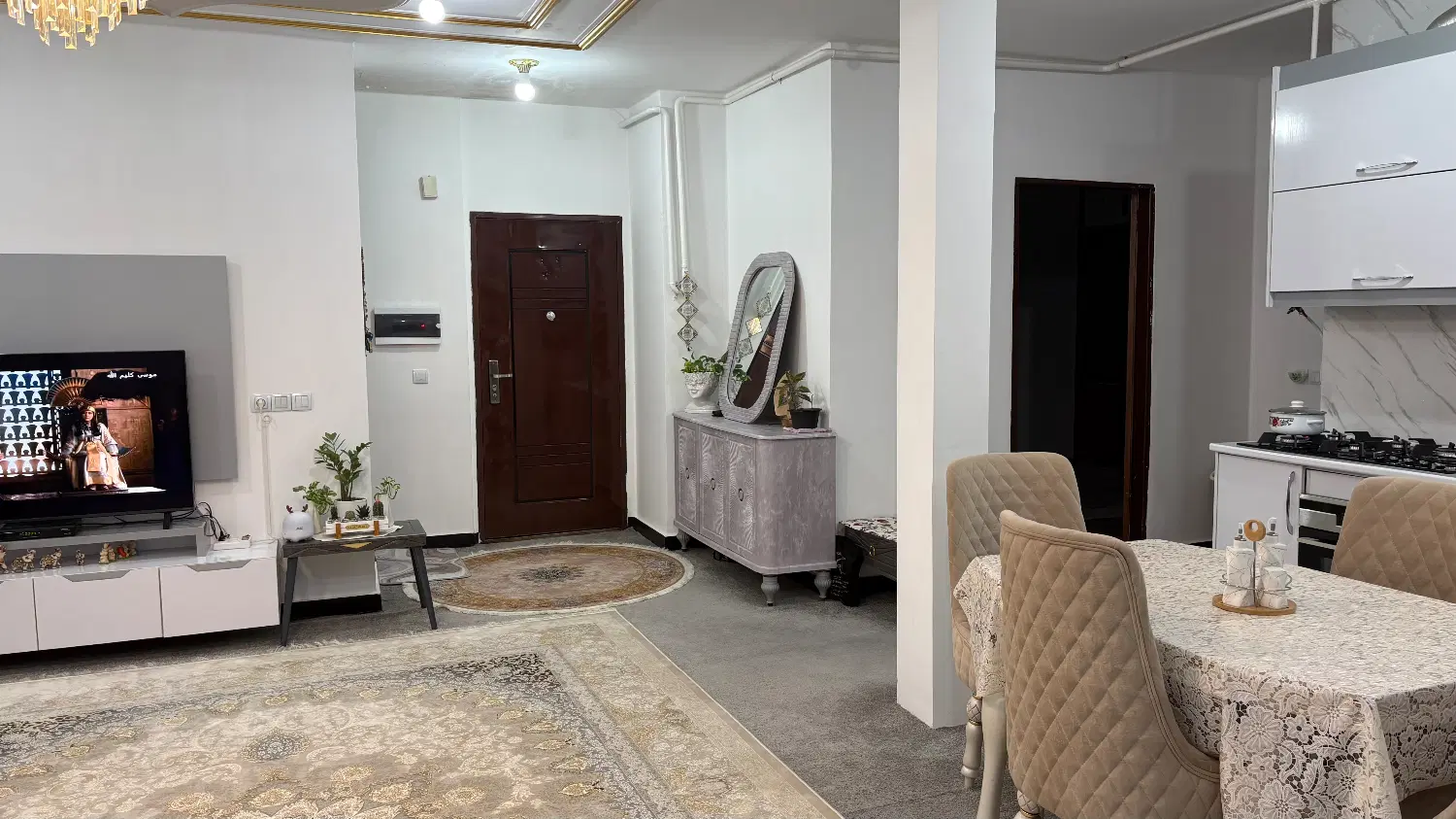 آپارتمان بهارستان