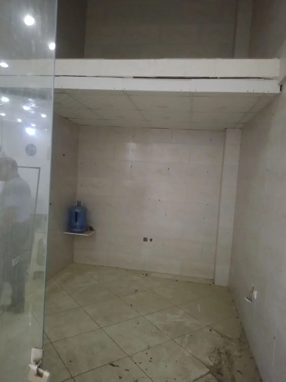 مغازه 12 متر با بالکن فردیس کرج