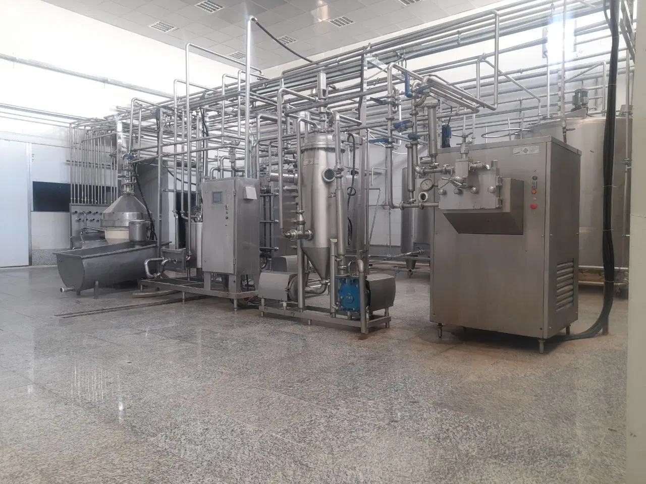 فروش کارخانه لبنیات