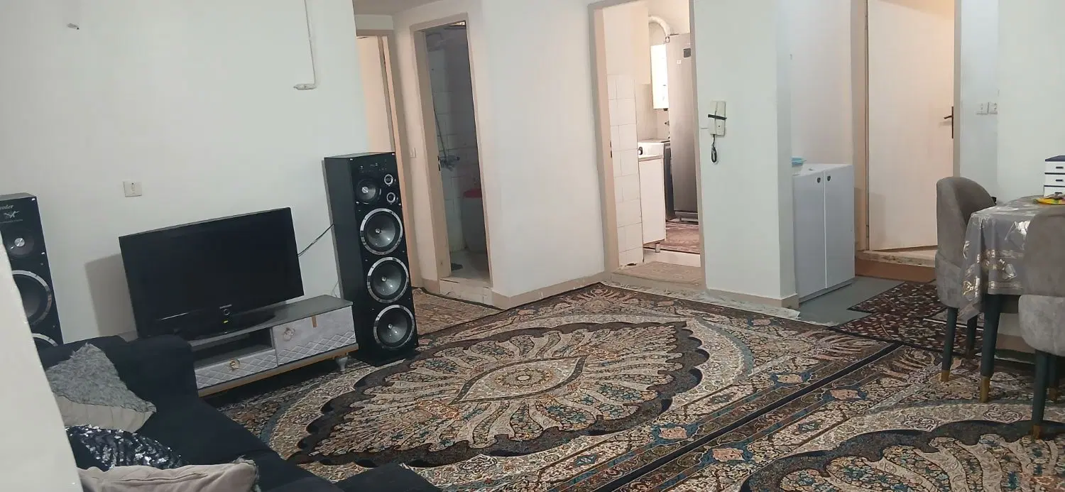 اجاره یک واحد آپارتمان حصارک شهرک لاله ۲ خواب