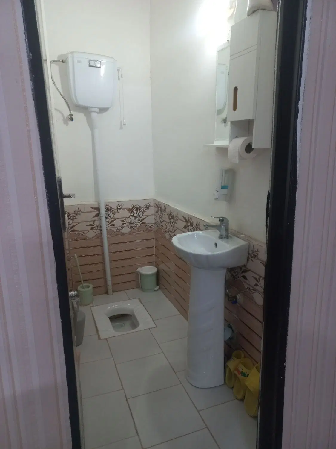 واحد آپارتمان درخیابان وحید