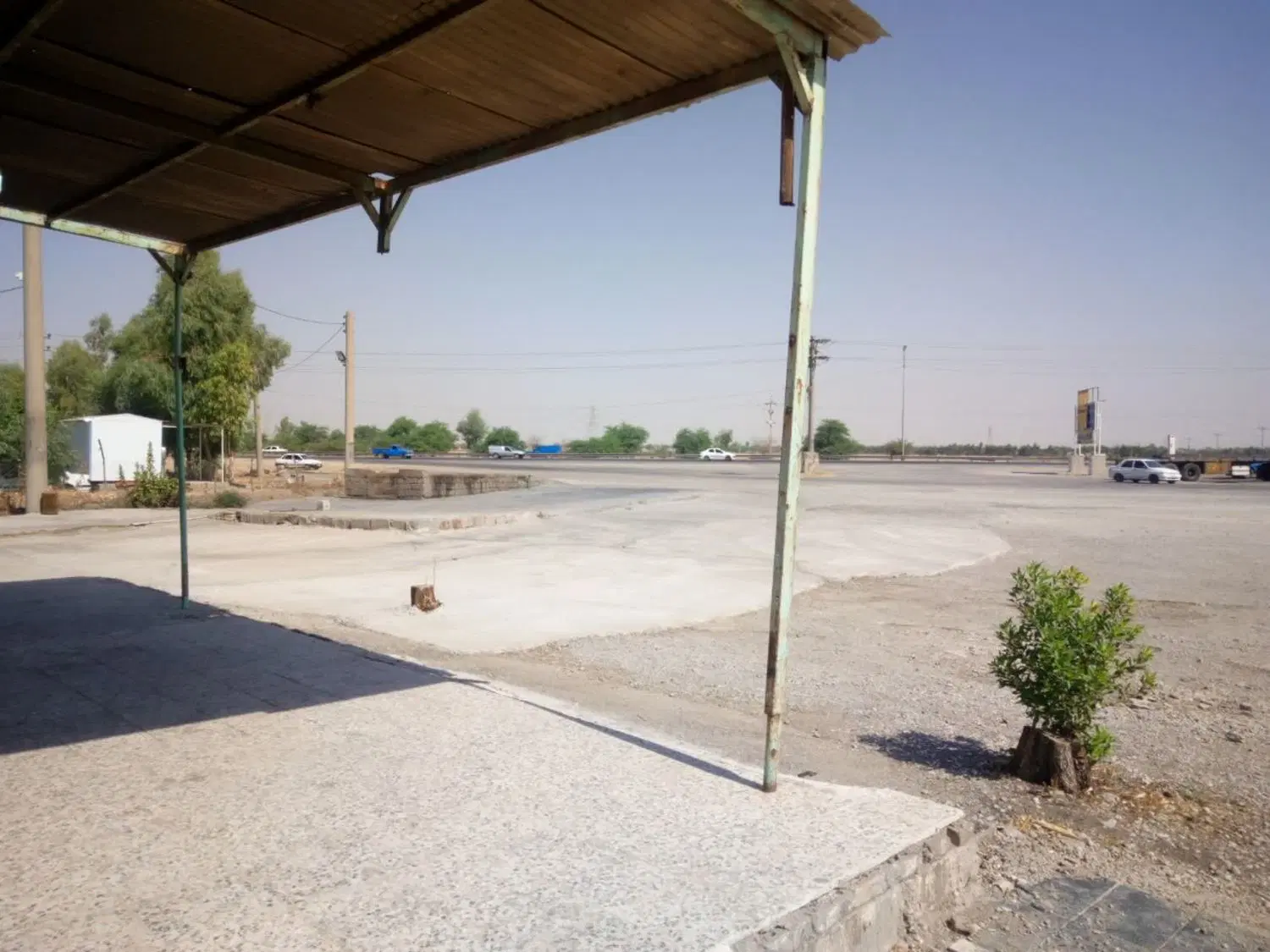 رستوران و مغازه