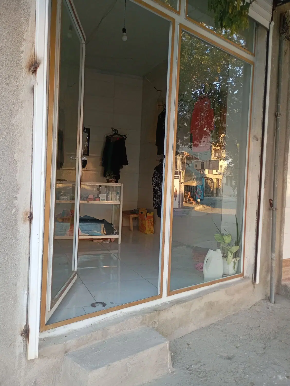 مغازه اجاره ای