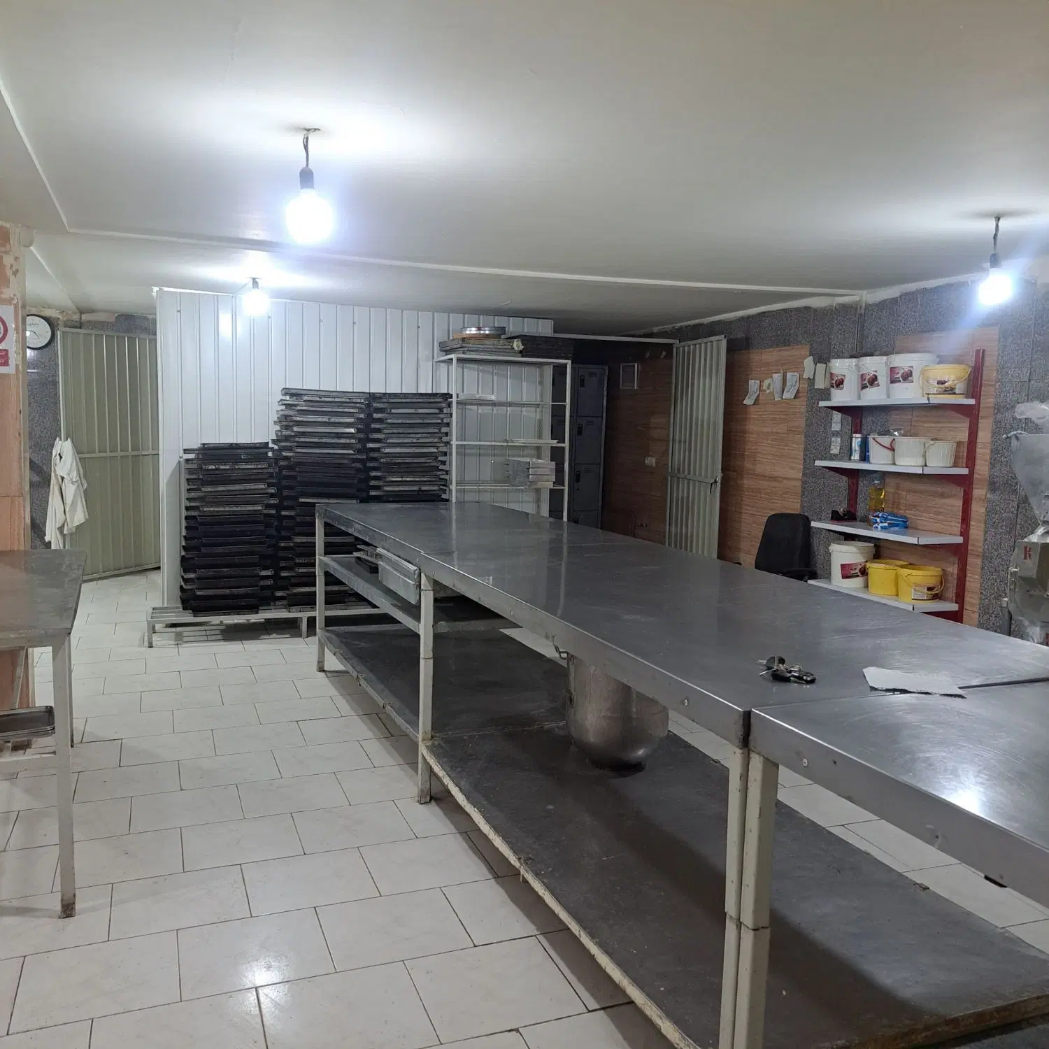 زیرزمین ۱۷۰ متری بهداشتی