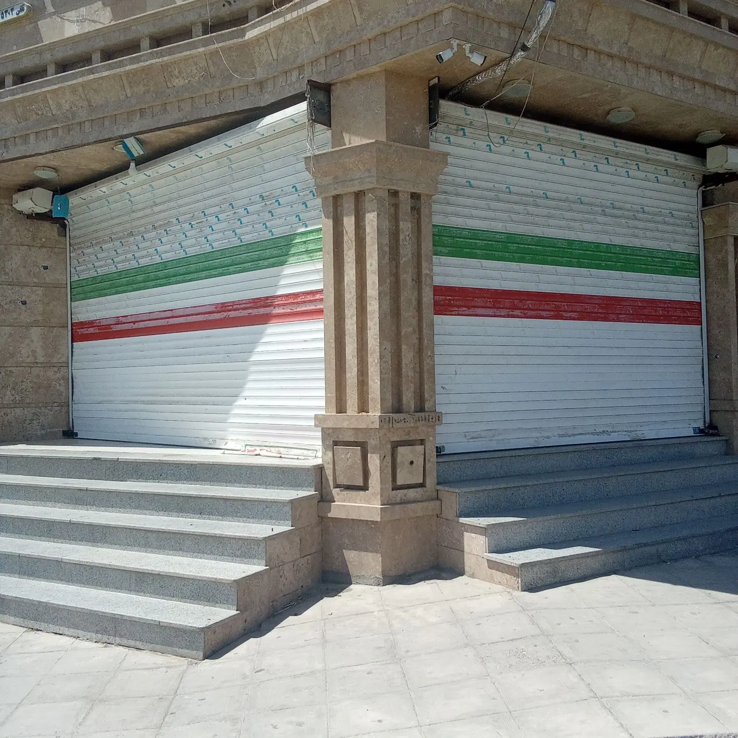 اجاره مغازه دو دهنه