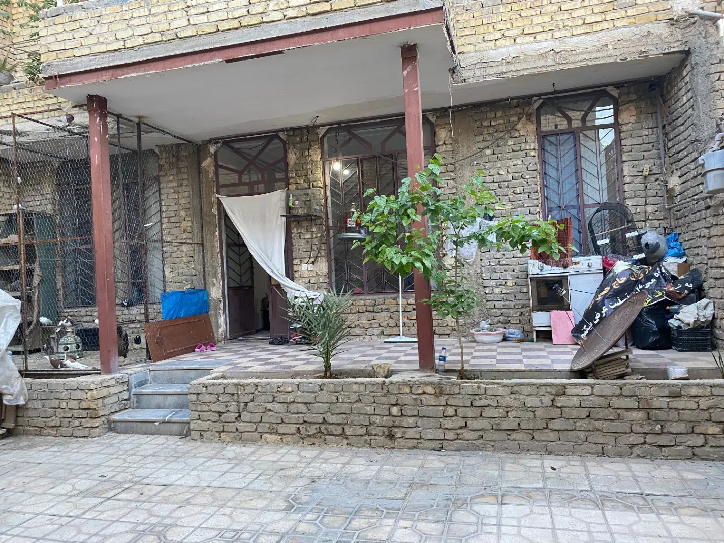 منزل دو‌طبقه