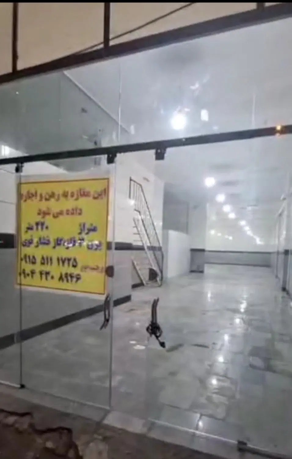 مغازه ۲۲۰ متر برق سه فار حاشیه خیابان