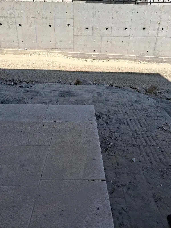 یک باب حیاط مسکونی تجاری