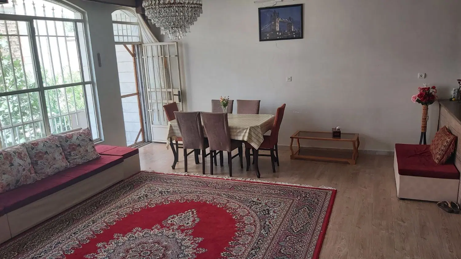 مسکونی ویلایی پیلوت و یک طبقه