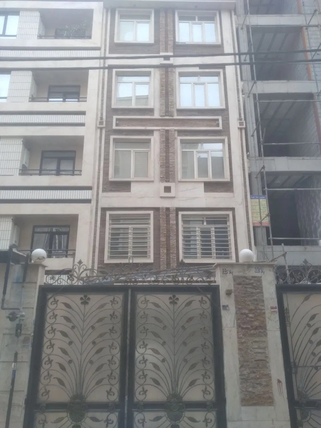 افسریه تکواحدی کلید نخورده پارکینگ اصلی