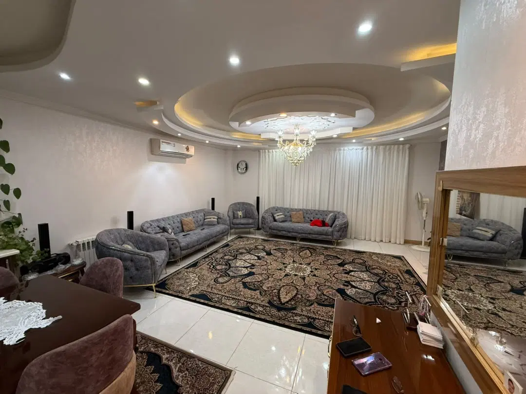 فروش اپارتمان در خیابان معلم