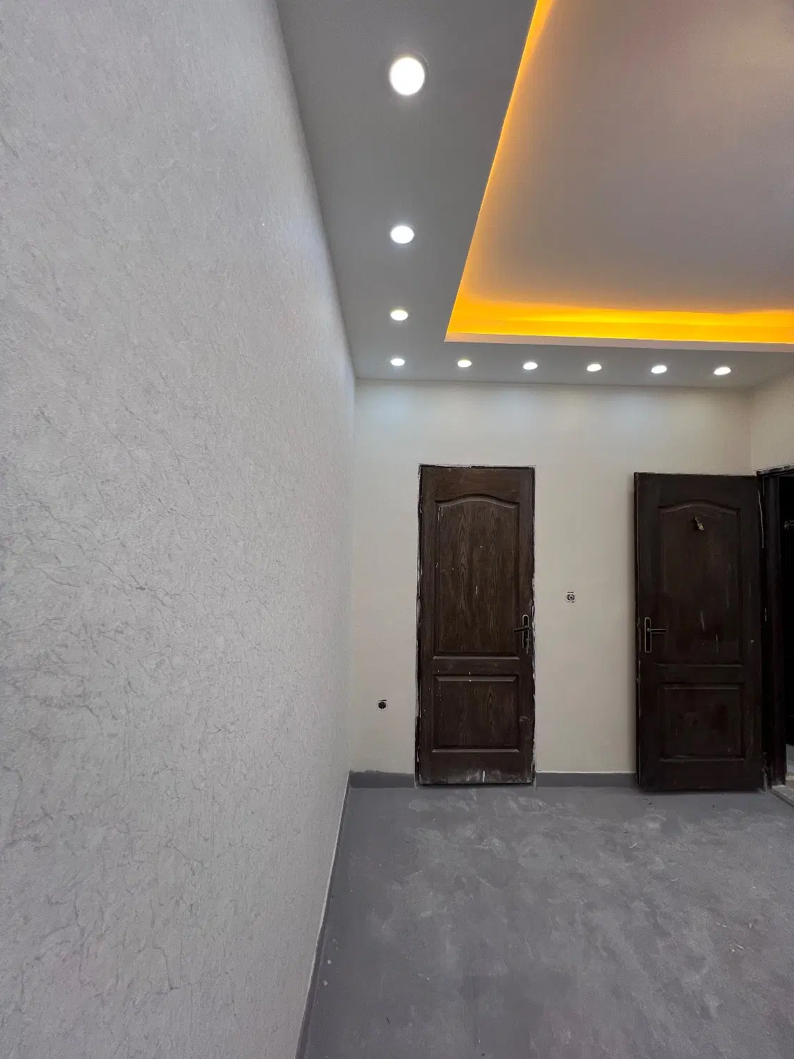 ۸۴ متر فول بازسازی دوخواب سند دار