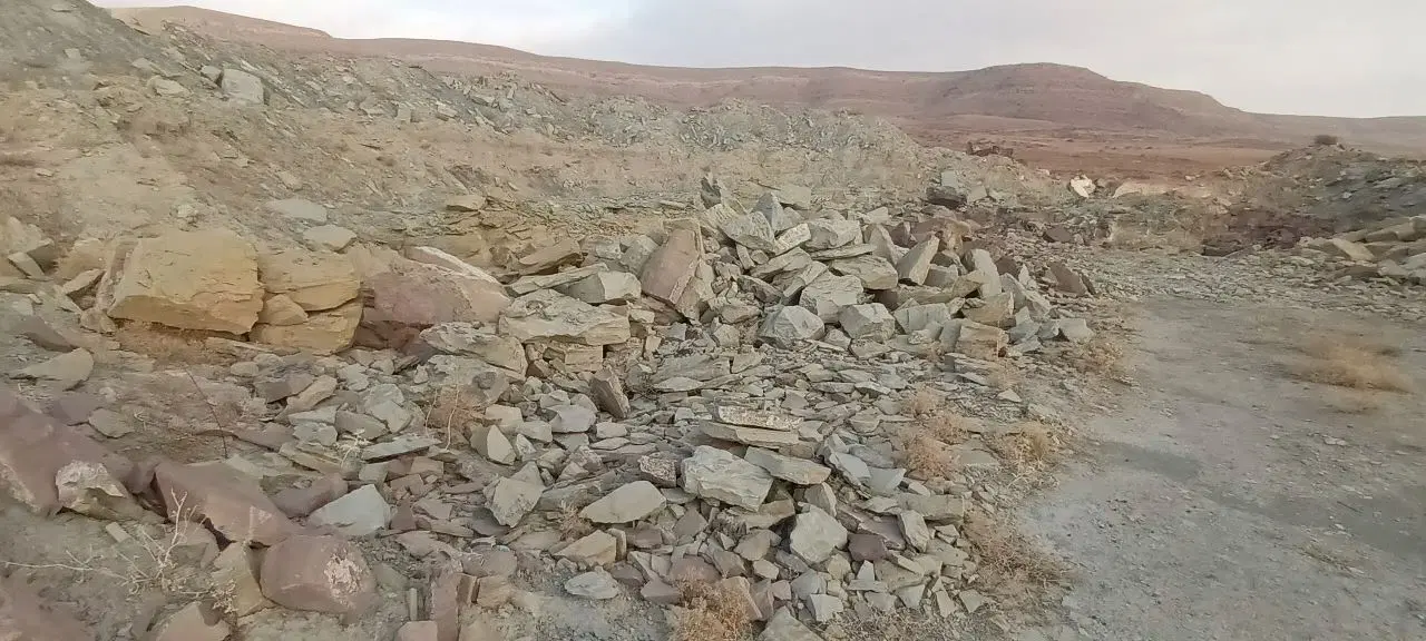 فروش معدن سنگ لاشه و تاوه ۱۰۰هکتاری