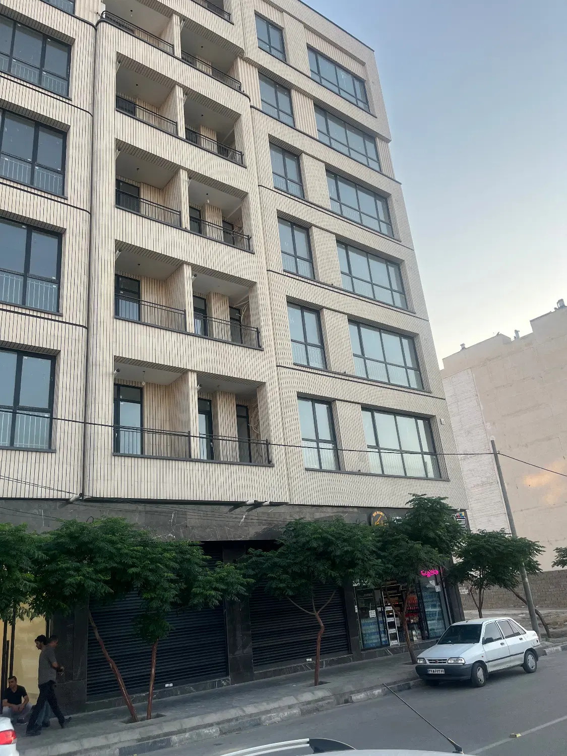 اپارتمان ۲۴ واحدی صفر
