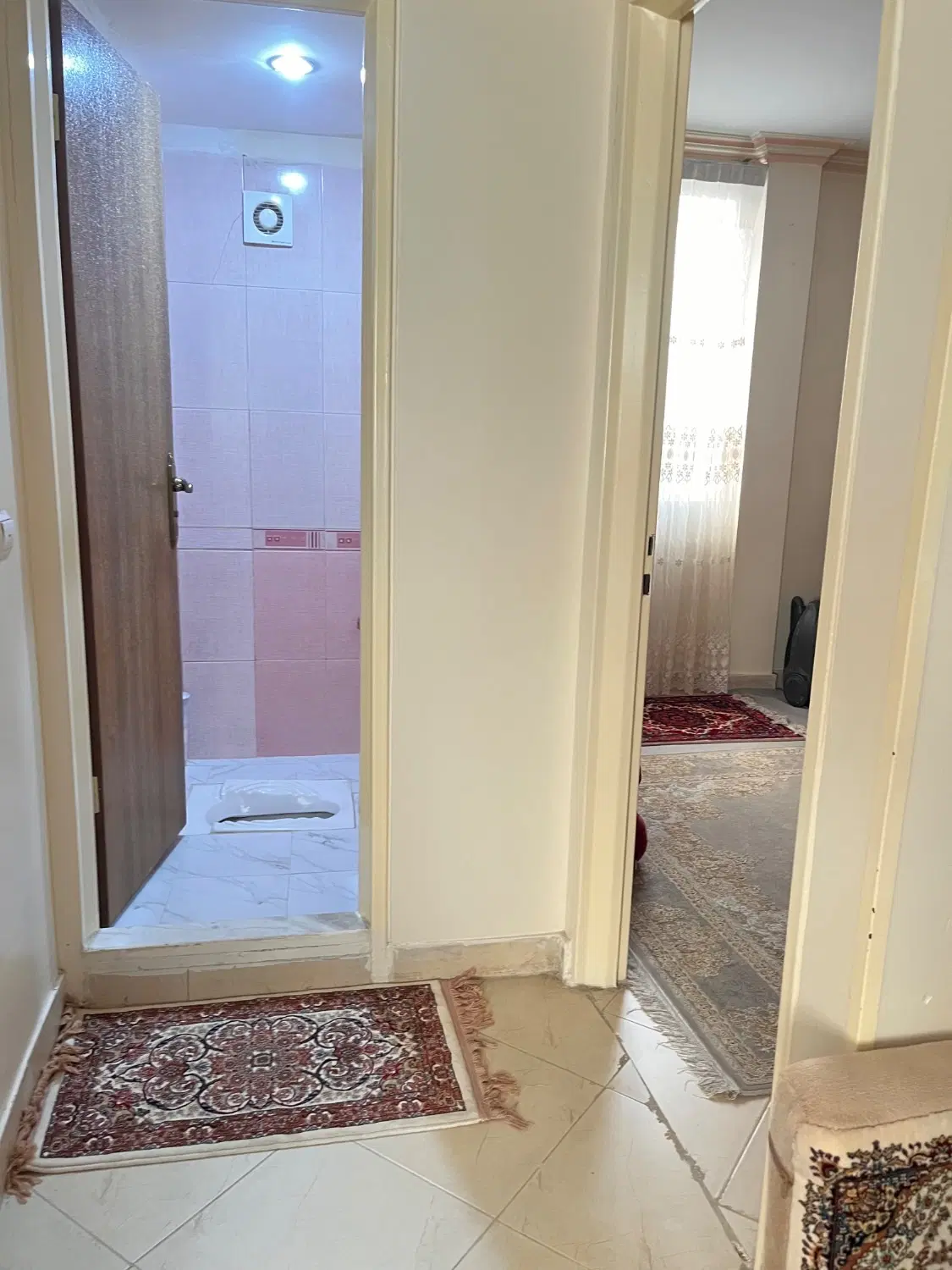 یک آپارتمان ۶۱ متری تکواحدی