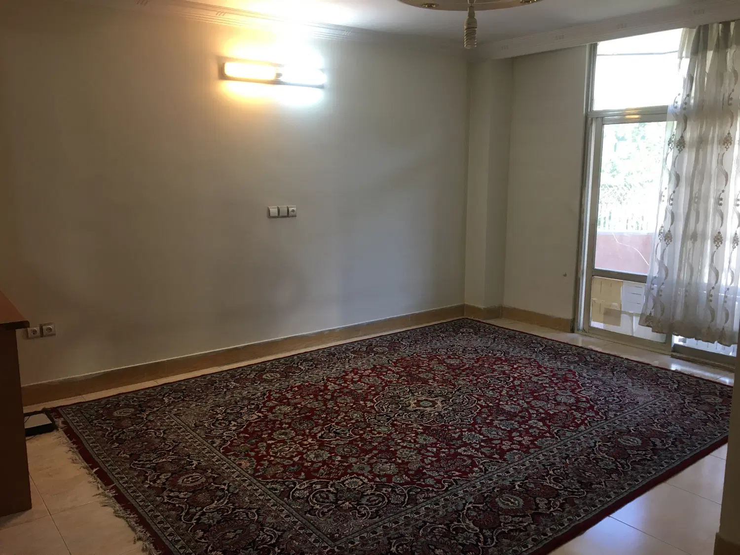 آپارتمان ۱۰۰ متری صفر