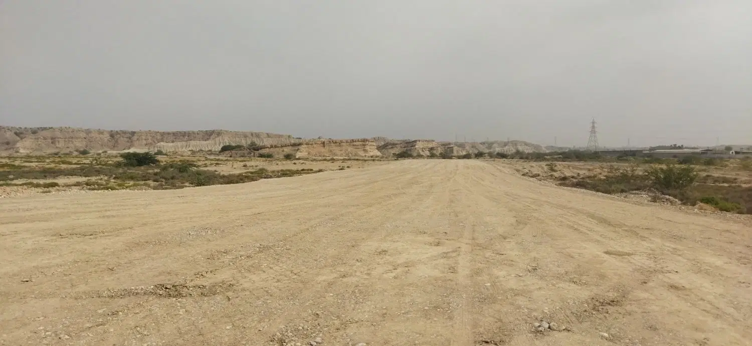 زمین مسکونی پشت پایانه بار بندرعباس