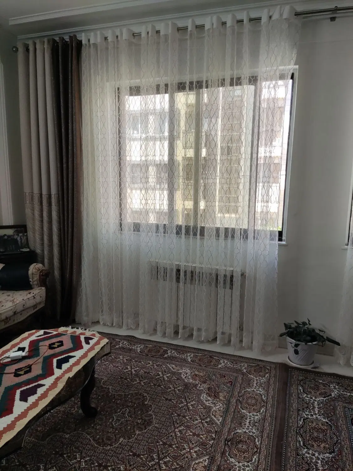 یک واحد مسکونی دوخواب با پارکینگ انباری