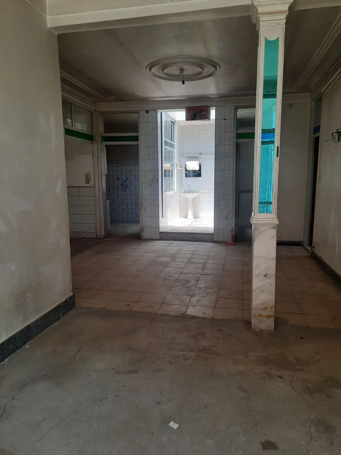 اجاره ۲۰۰ متر کارگاه،انبار،مسکونی کارگر
