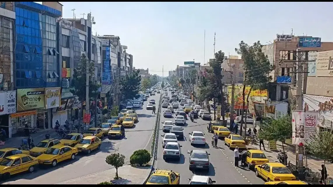 مغازه تجاری ۳۱ متر همکف با زیرزمین ۷۰ متری
