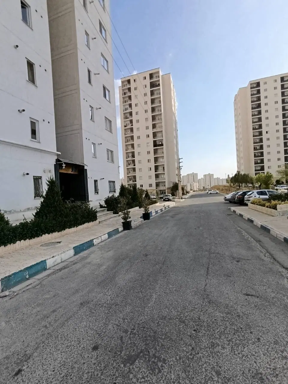 پردیس فاز۱۱ زون ۴ طبقه ۹ فول تمیز تخلیه بنیاد