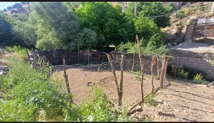 زمین دره تفی