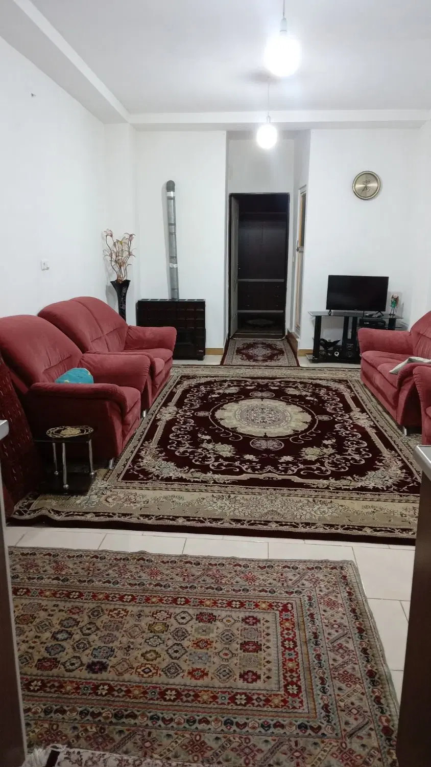 آپارتمان ۶۴ متری طبقه دوم