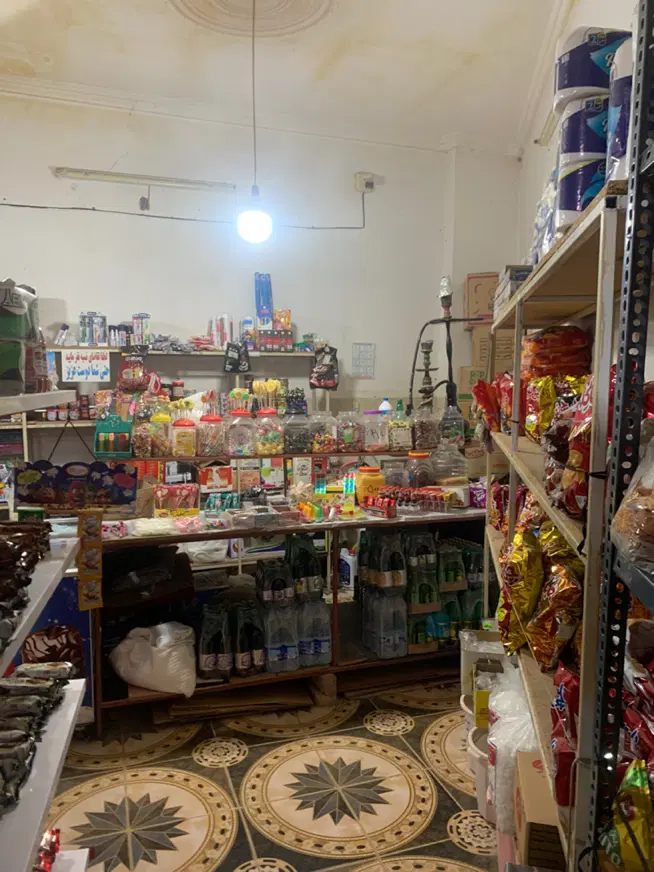 فروش سوپرمارکت آماده کار با وسایل و مشتری