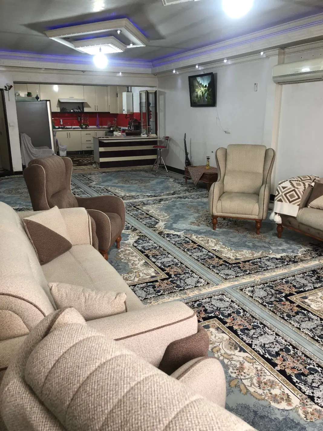 اپارتمان ۳_۵ طبقه تک‌واحدی