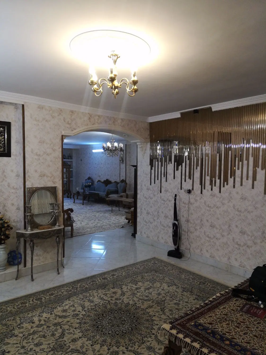 آپارتمان ۱۶۰ متری شیک