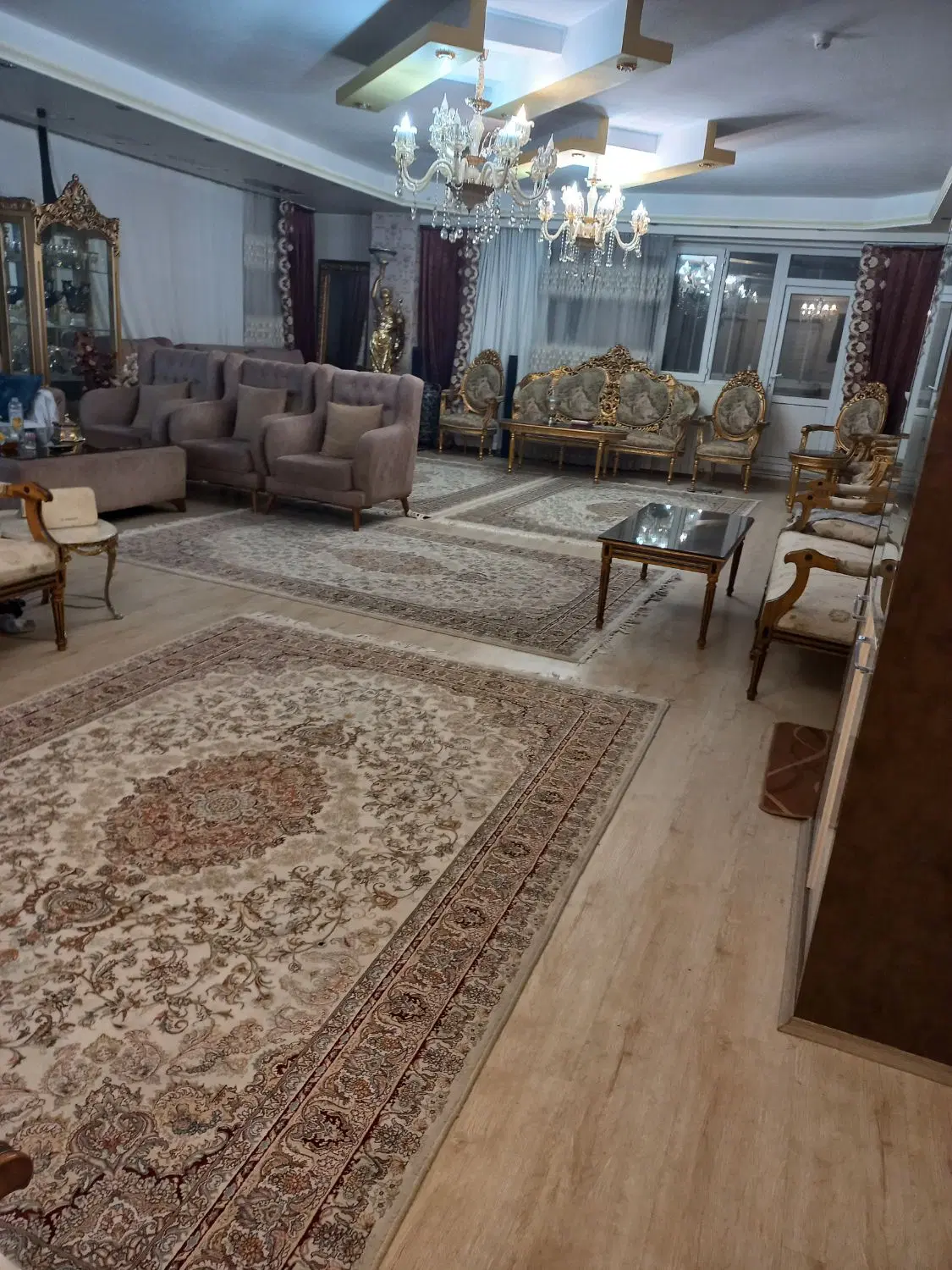 رهن و اجاره آپارتمان در ولیعصرشمالی