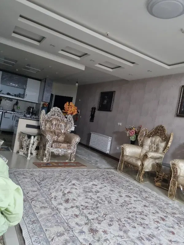 یک واحدآپارتمان خیلی تمیزبفروش میرسد