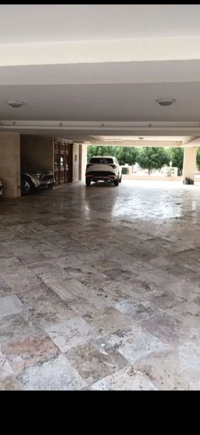 متقاضی همخونه